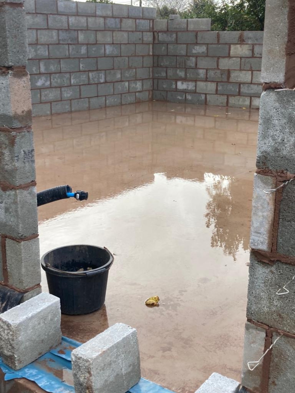 Slab insulation detail